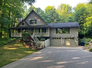 3702 Dumont Rd, Allegan, MI 49010