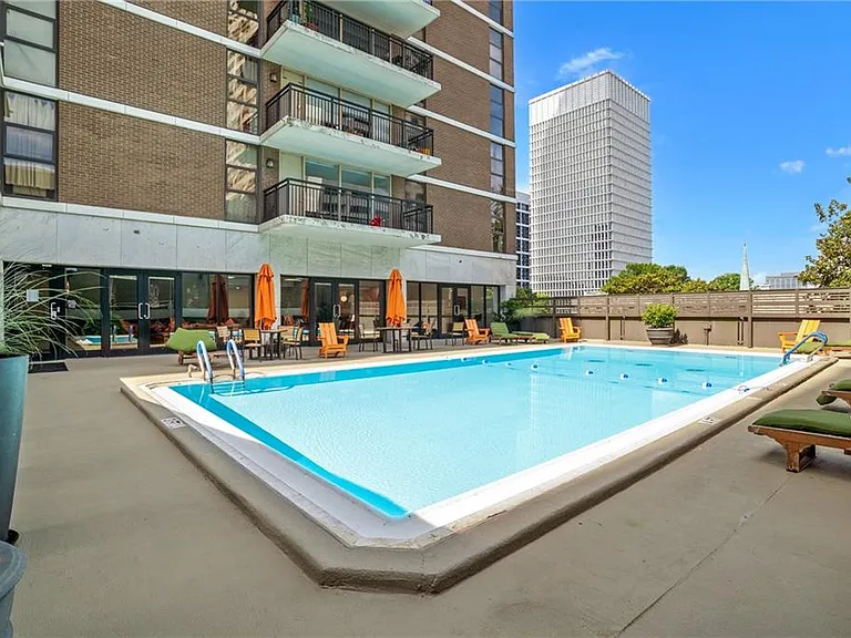 620 Peachtree St NE #911 — Photo 28