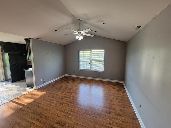 2nd image of 103 Jubilee Hill Dr Unit B