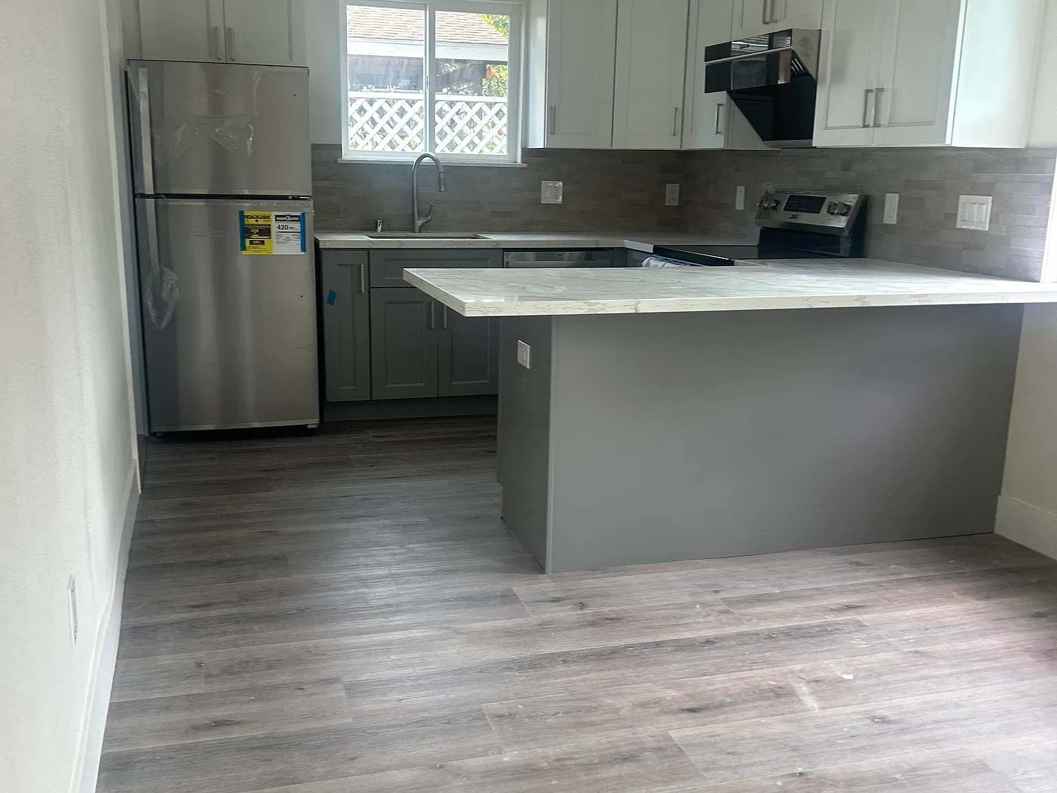 4252 Alder Ave — Photo 1