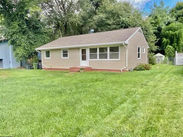 521 Aspen St, Morgantown, WV 26505