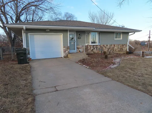 4228 Old Lakeport Rd, Sioux City, IA 51106