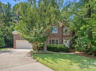 8907 Pointview Pl, Charlotte, NC 28269