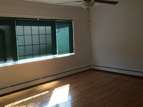 4th image of 17016 Lithonia Ave