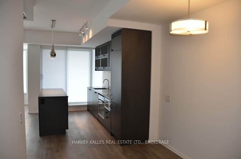2nd image of 783 Bathurst St #424
