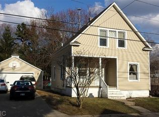 2052 Galewood Ave SW, Wyoming, MI 49509