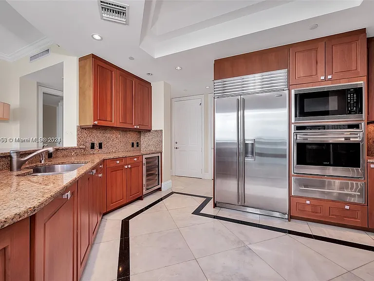 10295 Collins Ave #1906 — Photo 18