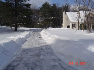 8 Ponderosa Blvd, East Greenbush, NY 12061