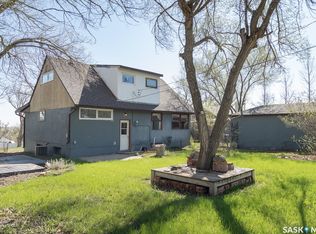 611 Saskatchewan Ave, Kerrobert, SK S0L1R0