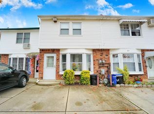 63 Ironwood St, Staten Island, NY 10308