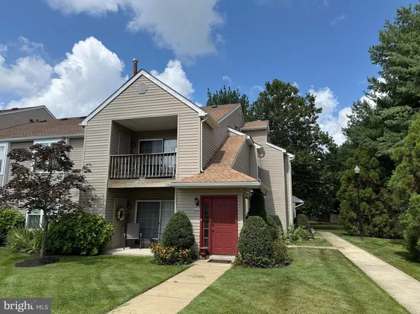 804 Briarwood Ct, Sewell, NJ 08080