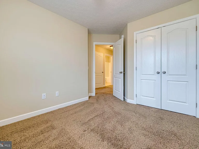 102 Cedar Point Ln — Photo 9