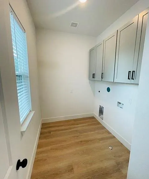 5312 Denmark St — Photo 11