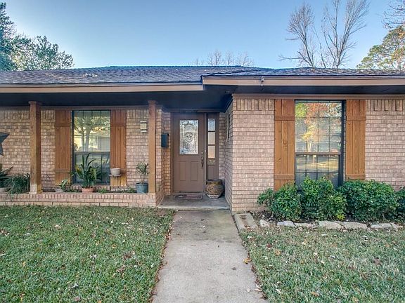 2nd image of 1708 Camellia Dr