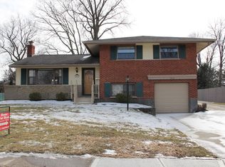 3853 Larchview Dr, Cincinnati, OH 45236