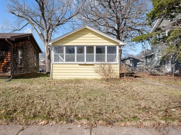 2441 21st Ave, Rock Island, IL 61201