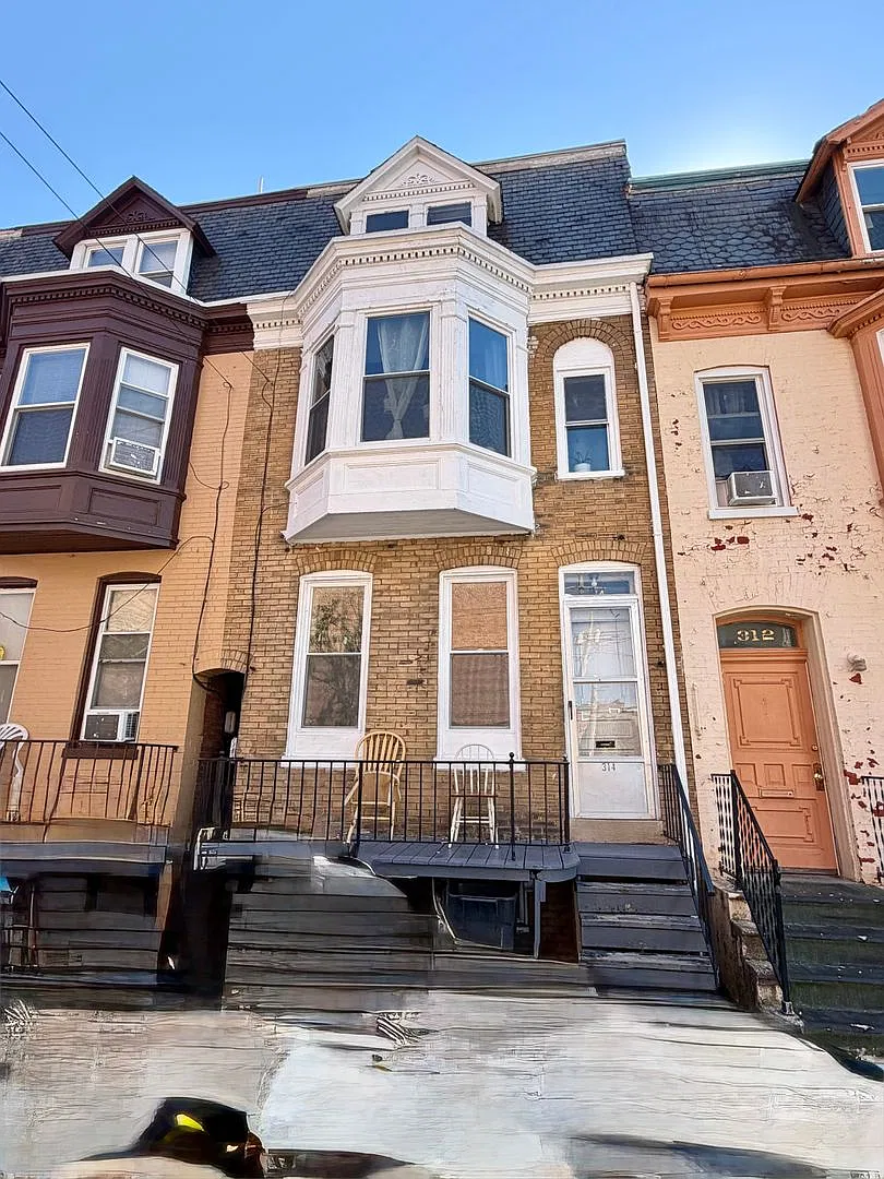 314 Reinecke Pl — Photo 1