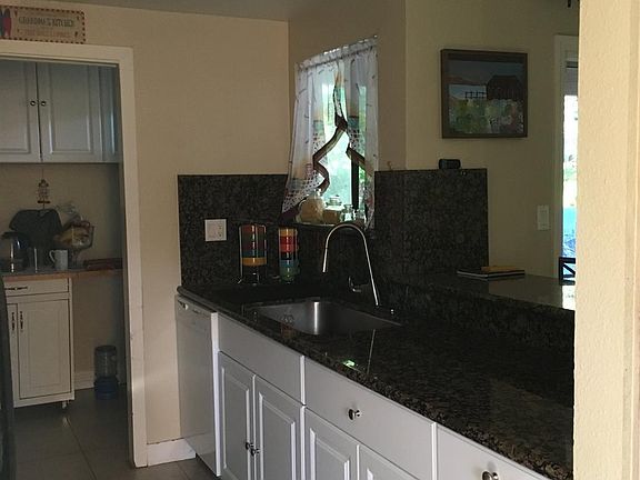 5th image of 9542 Fairhaven Dr