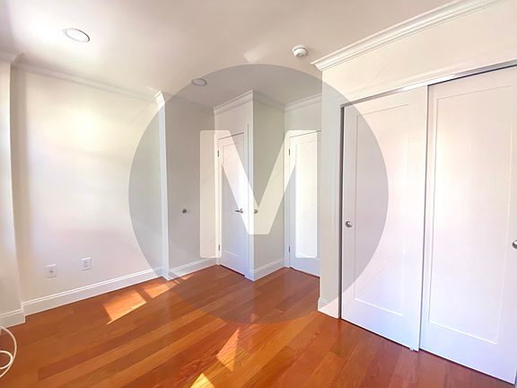2nd image of 400 E 63rd St #3X