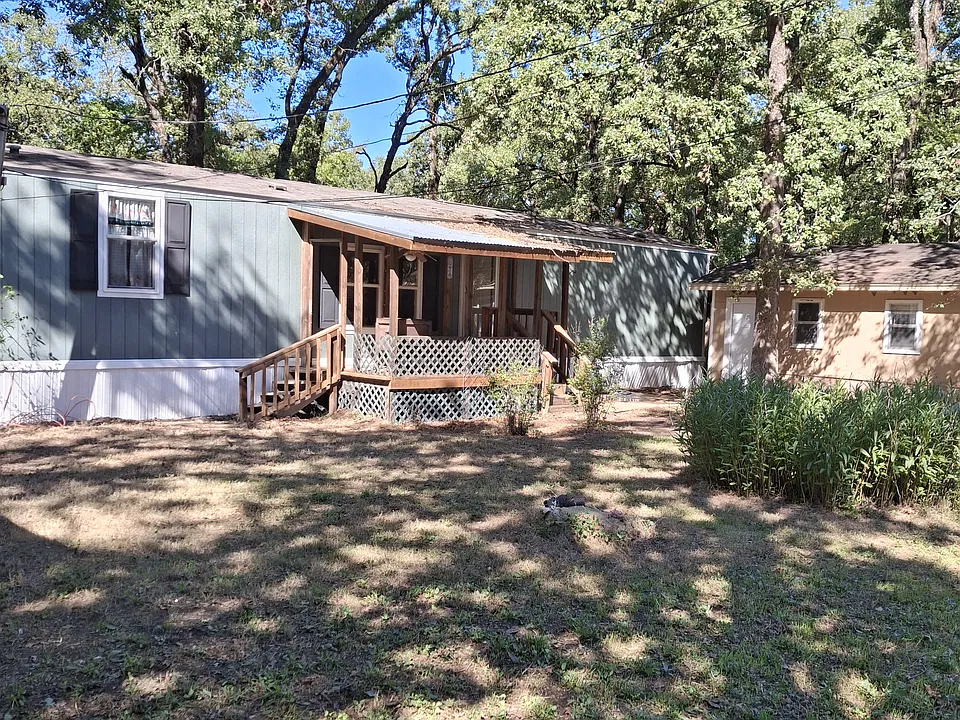 161 Southlake Dr