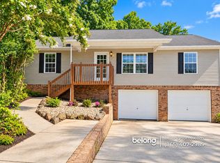 1031 Berry Trail Dr, Sevierville, TN 37862