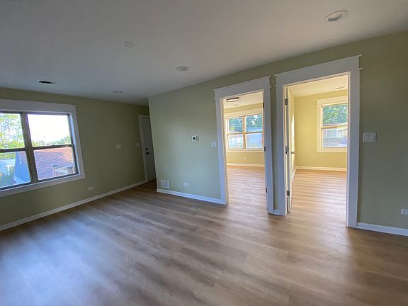 5th image of 66 S Old Rand Rd Unit 3