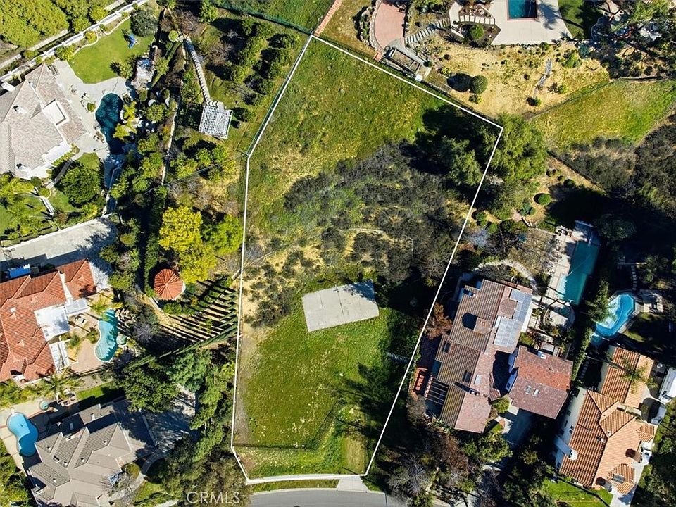 1st image of 835 La Solana Dr #28