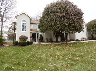 4705 Foxwood Dr S, Clifton Park, NY 12065