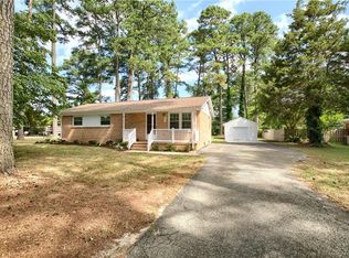 7497 Pinewood Cir, Hayes, VA 23072