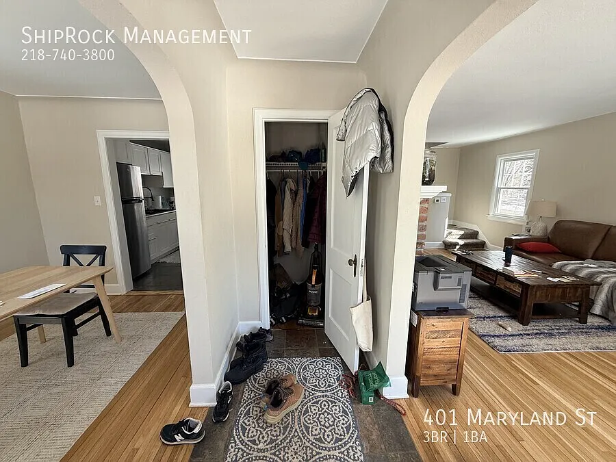 Building Photo - 401 Maryland St