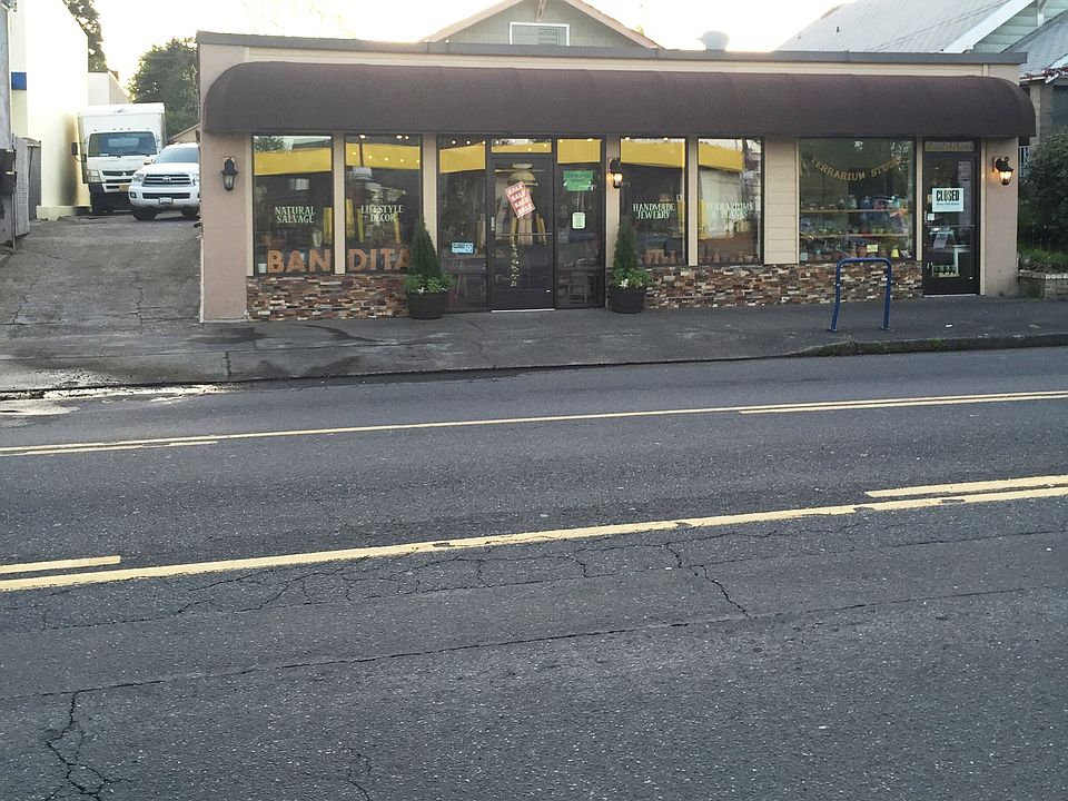2nd image of 8063 SE 17th Ave