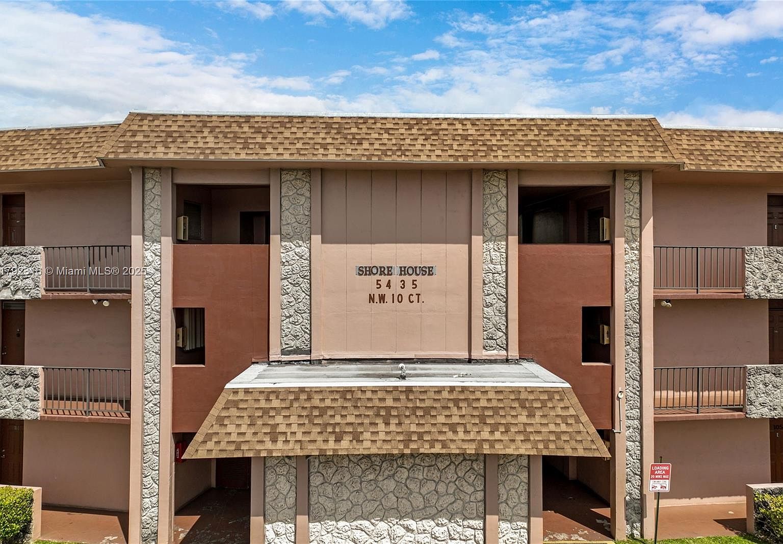 5435 NW 10th Ct APT 301, Plantation, FL 33313 | Zillow