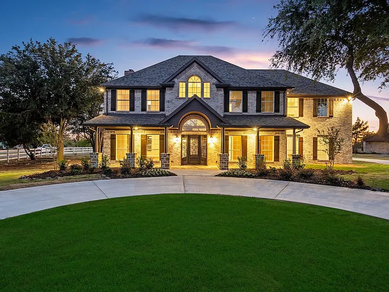8285 Falcon Ct — Photo 11