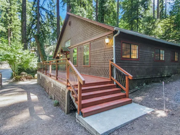 137 Madrone Avenue, Camp Meeker, CA 95419
