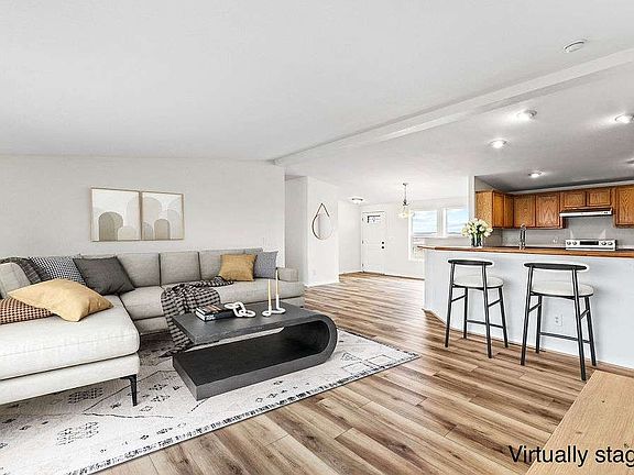 5th image of 9819 Amidon Rd