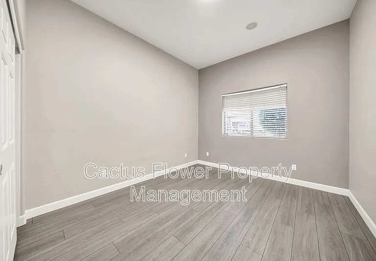 20276 N 64th Ave — Photo 35
