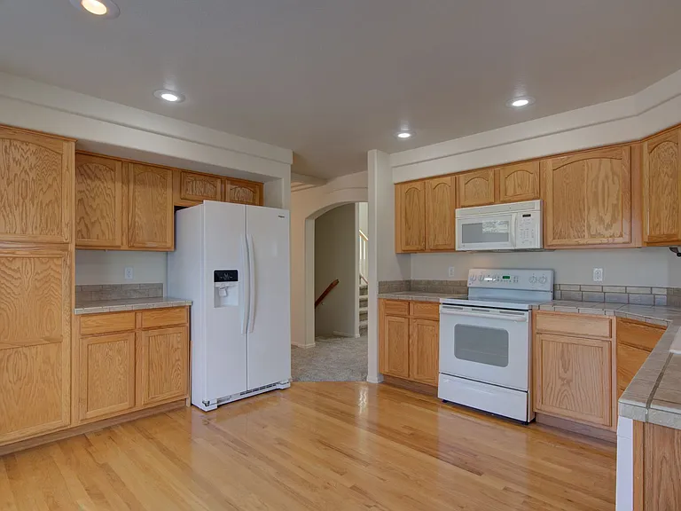1352 Lookout Springs Dr — Photo 8