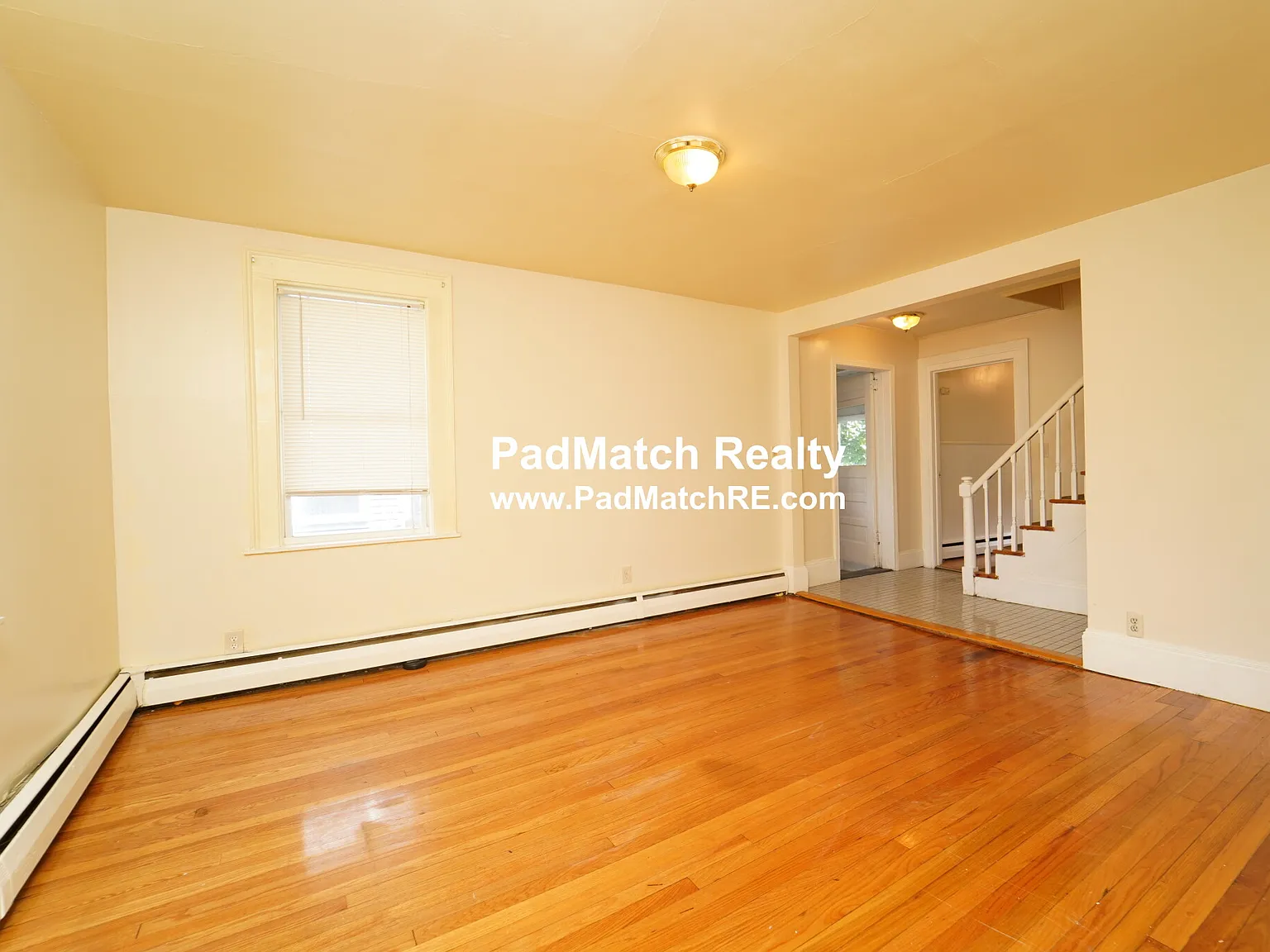 3 bed, 1.5 bath, 1200 sqft, $4,200 — Photo 2