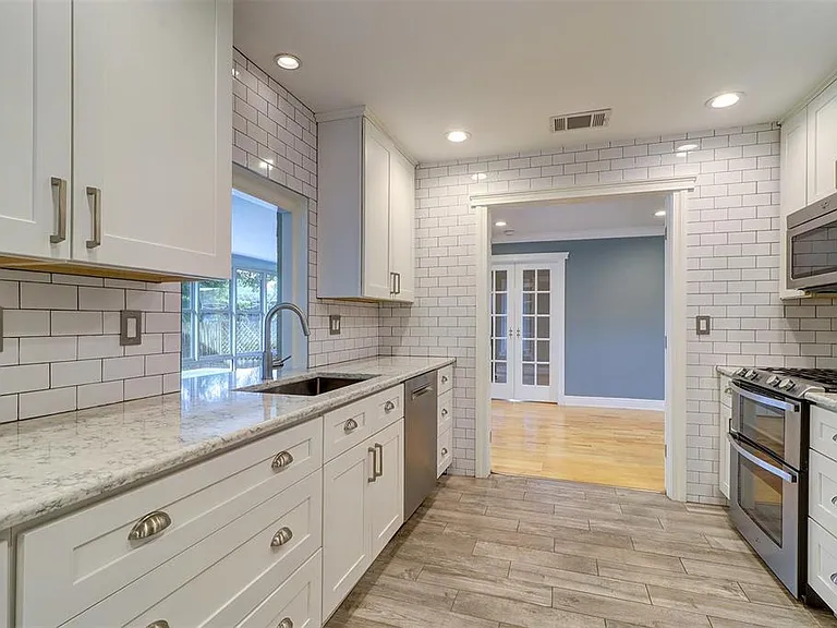 2958 Meadow Wood Dr — Photo 13