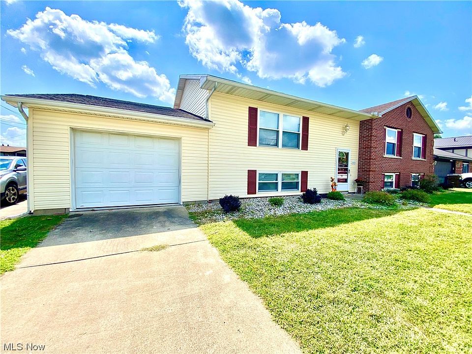 1st image of 709 Circle Dr