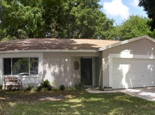 1646 E Orangeside Rd, Palm Harbor, FL 34683