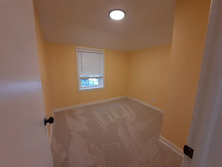 1720 Leland Ave — Photo 37