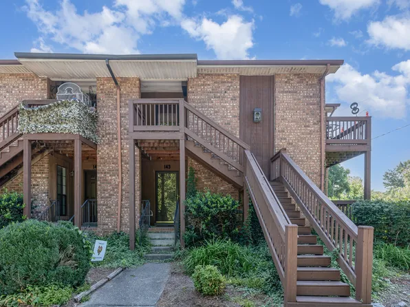 143 Brooke Castle Dr, Hermitage, TN 37076