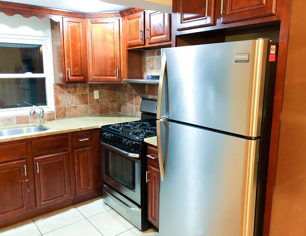 2 bed, 1200 sqft, $3,200 — Photo 4