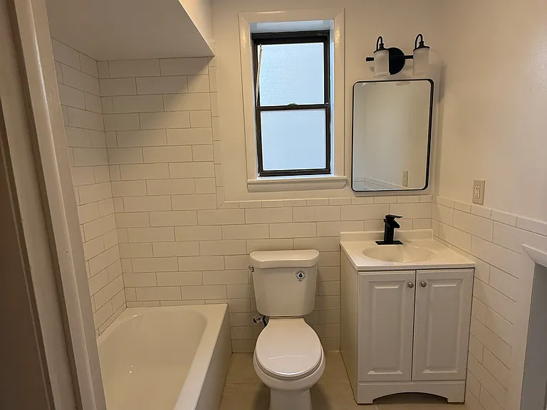 716 S 10th St #3 — Photo 6