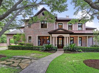 754 E Creekside Dr, Houston, TX 77024