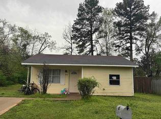 419 Godfrey St, Gladewater, TX 75647