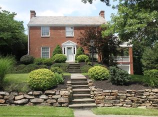 55 Pocono Dr, Pittsburgh, PA 15220