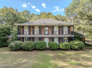 1411 Memorial Dr, Cleveland, MS 38732