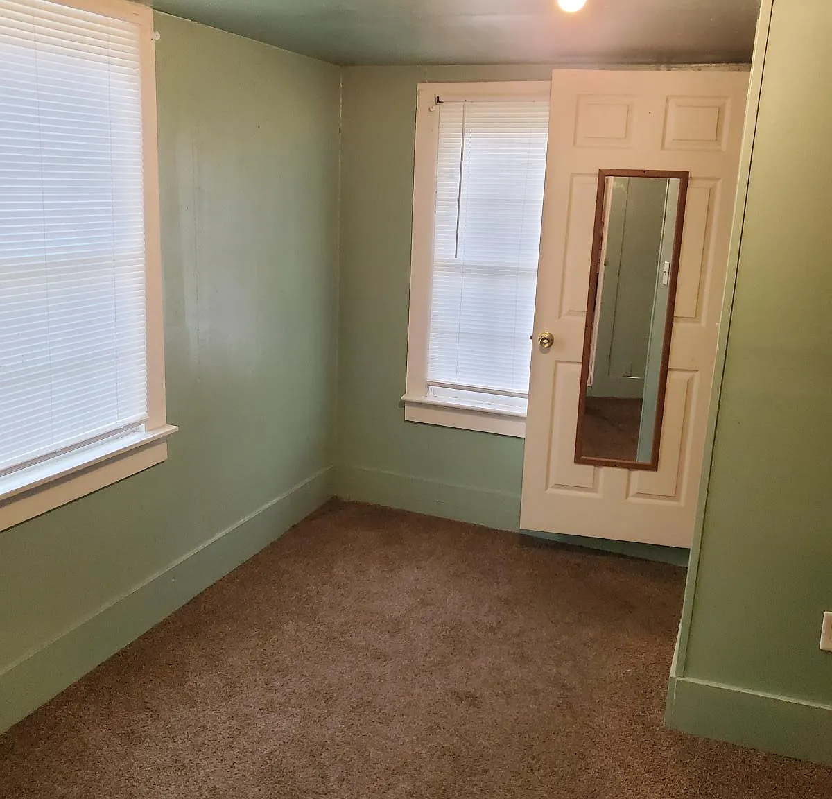 106 E. Green St - 4 — Photo 3
